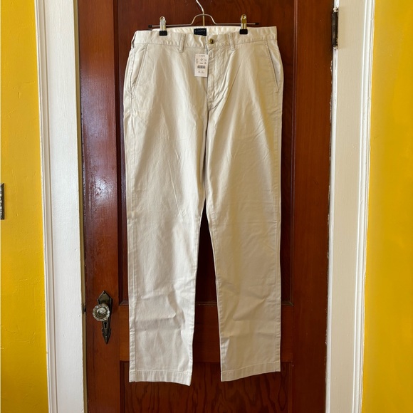 NWT Men’s J Crew Flex Straight Chinos, size W33/L32 - Picture 1 of 4
